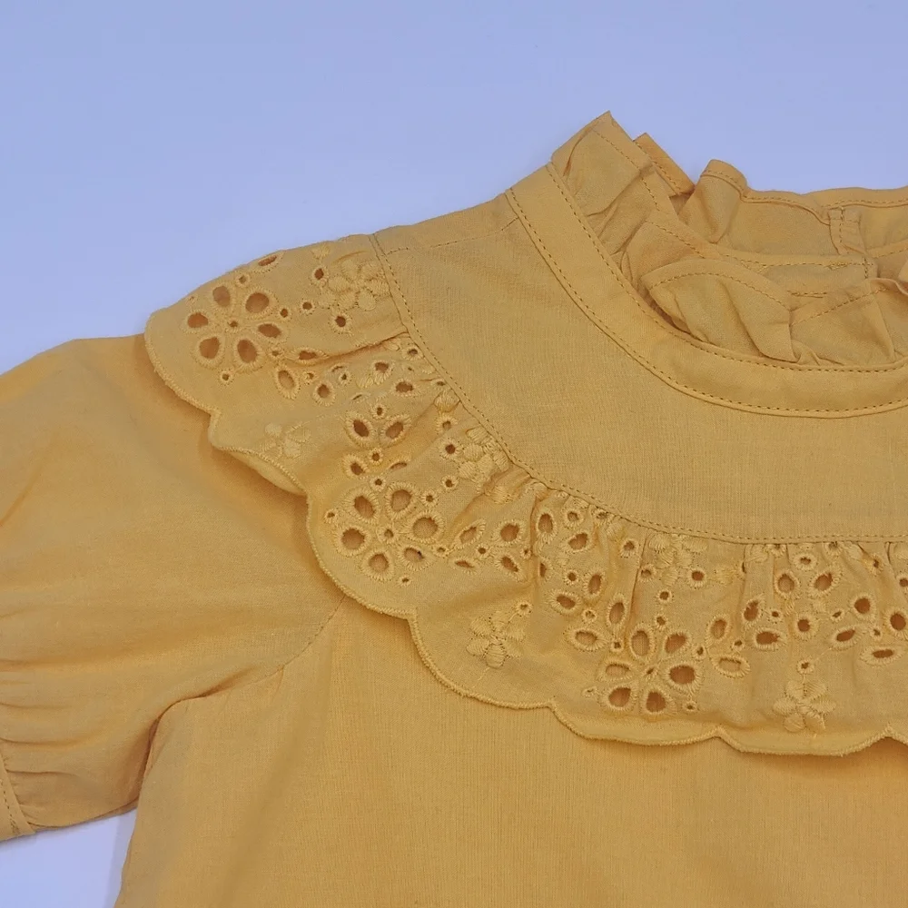 NEW Janie and Jack eyelet puff sleeve top size 2T